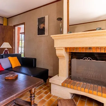 Hébergement de vacances Charming House With Garden Near The Forest